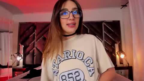 Snapshot of ammy_glow chatting on December 2, 3:56 am ammy_glow online show from December 2, 3:56 am