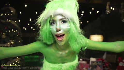 Snapshot of amnie_ chatting on December 19, 11:23 pm RETURN 30TH 100 explicit on online show from December 19, 11:23 pm