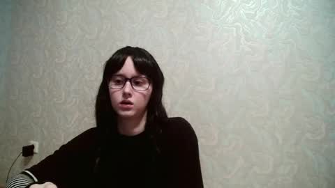 Amomira honeyx online show from June 7, 7:34 am