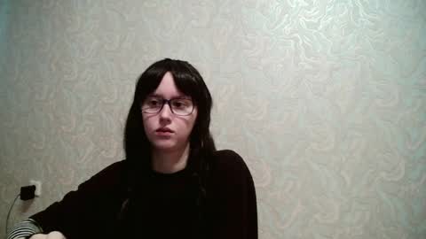 Amomira honeyx online show from June 8, 1:39 am
