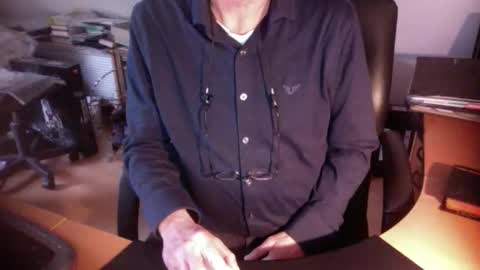 Snapshot of amor2200 chatting on January 20, 12:39 pm Amor2200 online show from January 20, 12:39 pm