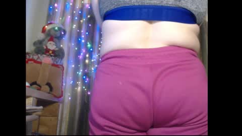 amorelara online show from December 1, 11:37 am