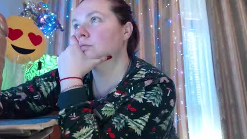 Snapshot of amorelara chatting on March 11, 8:42 am amorelara online show from March 11, 8:42 am