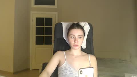 miss unforgettable online show from January 12, 4:08 pm