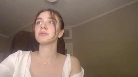 miss unforgettable online show from February 3, 12:15 am