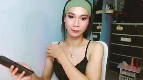 Snapshot of amorous_tina chatting on October 24, 7:10 pm Tina online show from October 24, 7:10 pm