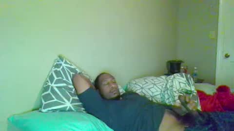 Snapshot of amosbbc109764 chatting on January 13, 2:21 pm amosbbc109764 online show from January 13, 2:21 pm