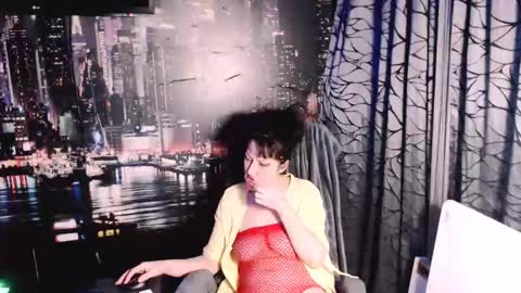 Sarah online show from January 7, 6:32 pm