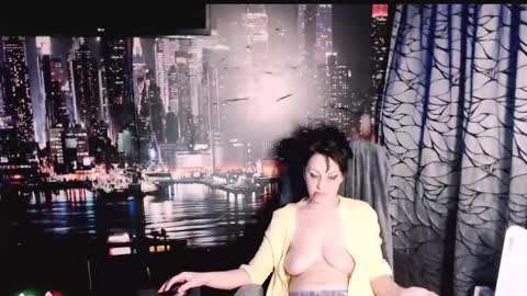 Sarah online show from January 12, 5:40 pm