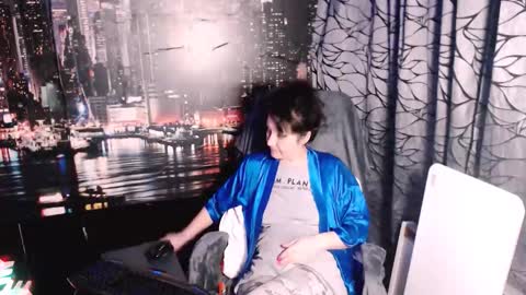 Sarah online show from January 19, 4:33 pm