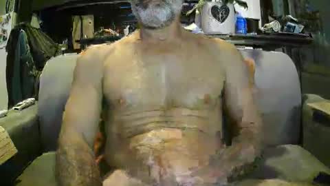 amram1985 online show from May 24, 7:52 pm
