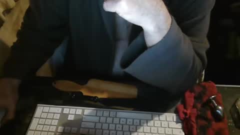 Snapshot of amslave4f chatting on February 8, 8:20 am amslave4f online show from February 8, 8:20 am