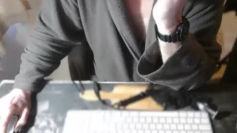 amslave4f online show from May 16, 7:23 pm