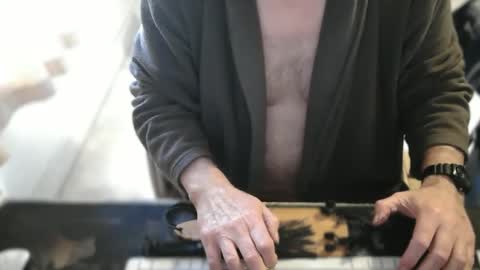 amslave4f online show from May 22, 7:26 am