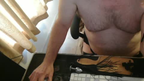 amslave4f online show from June 15, 5:15 pm