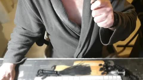 amslave4f online show from July 26, 10:05 pm