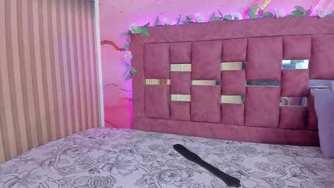 amy__rose_ online show from October 22, 3:07 am