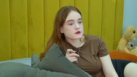 Amy online show from March 7, 6:27 pm