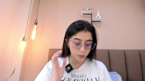 amy__wats0n online show from June 9, 7:03 pm
