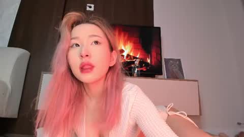 Snapshot of amy_akim chatting on July 6, 3:36 am Amy Akime online show from July 6, 3:36 am