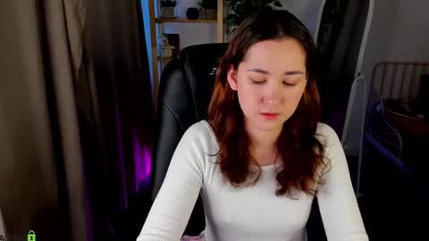 Amy follow me  online show from March 16, 9:13 am