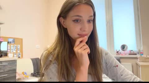 Amy Chill online show from March 5, 9:38 am