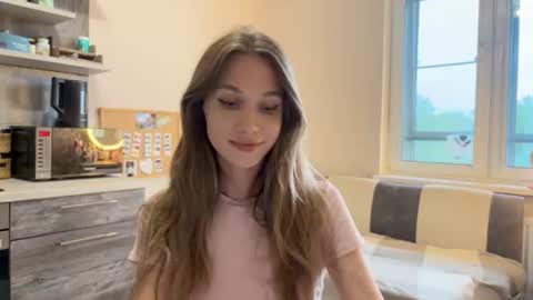 Snapshot of amy_chill chatting on June 17, 4:52 pm Amy Chill online show from June 17, 4:52 pm