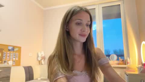 Amy Chill online show from July 29, 6:50 pm