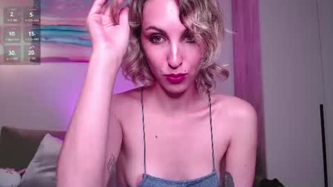 Snapshot of amy_glorious chatting on July 18, 8:01 pm Amy online show from July 18, 8:01 pm