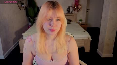 Amy online show from March 5, 12:17 am