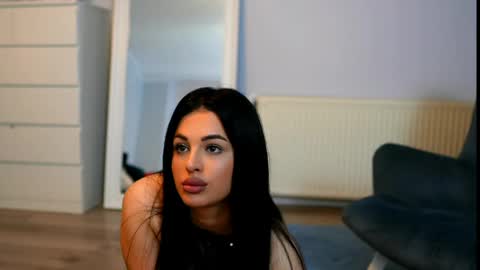 amy_lee19 online show from May 18, 6:36 pm