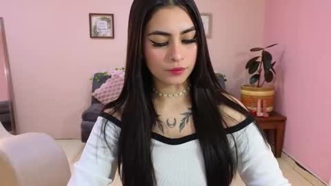 Snapshot of amy_lovelydoll chatting on November 5, 8:42 pm Amy online show from November 5, 8:42 pm