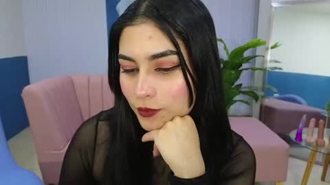 Snapshot of amy_lovelydoll chatting on May 4, 7:10 pm Amy online show from May 4, 7:10 pm