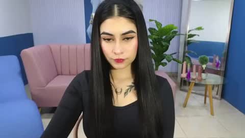 Snapshot of amy_lovelydoll chatting on June 25, 6:56 pm Amy online show from June 25, 6:56 pm