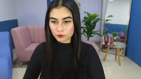 Snapshot of amy_lovelydoll chatting on July 5, 7:32 pm Amy online show from July 5, 7:32 pm