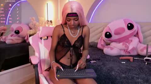 Amy online show from March 8, 12:20 pm