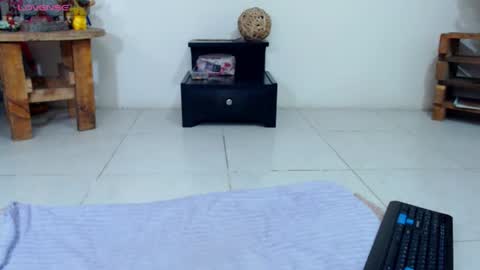 Snapshot of amy_mur chatting on June 11, 7:56 pm amy mur online show from June 11, 7:56 pm