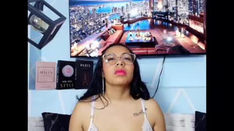 Snapshot of amy_noa chatting on May 31, 3:04 am Emy Noa online show from May 31, 3:04 am