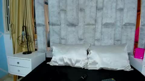 Snapshot of amy_noa chatting on June 5, 4:19 am Emy Noa online show from June 5, 4:19 am