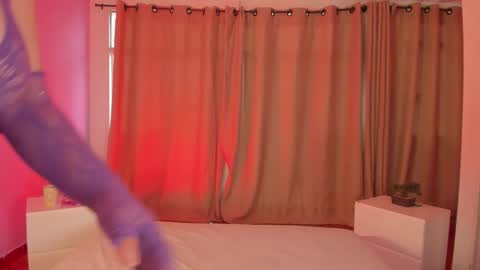 Amy online show from March 3, 12:44 pm