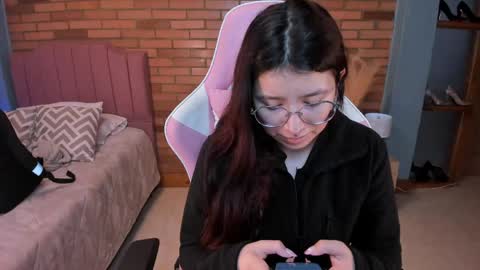 Snapshot of amy_sophiaa chatting on May 7, 11:15 am Amy sophia 3 online show from May 7, 11:15 am