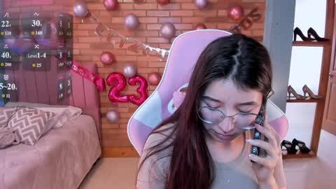 Snapshot of amy_sophiaa chatting on May 11, 2:45 pm Amy sophia 3 online show from May 11, 2:45 pm
