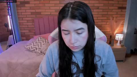 Snapshot of amy_sophiaa chatting on May 21, 11:28 am Amy sophia 3 online show from May 21, 11:28 am
