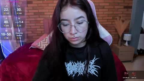 Snapshot of amy_sophiaa chatting on June 5, 12:33 pm Amy sophia 3 online show from June 5, 12:33 pm