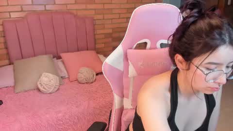 Snapshot of amy_sophiaa chatting on July 8, 11:04 am Amy sophia 3 online show from July 8, 11:04 am