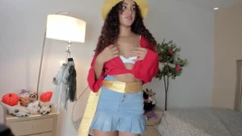 Amely online show from October 30, 1:23 pm