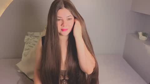 Snapshot of amy_vans_ chatting on August 8, 9:50 pm Amy nickname Kirby online show from August 8, 9:50 pm