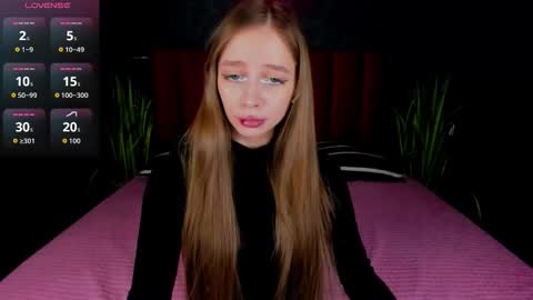 Amy online show from November 23, 4:18 pm