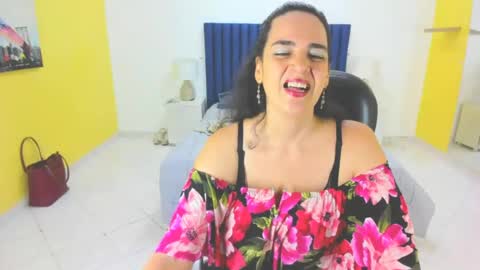 Snapshot of amy_walls7 chatting on May 8, 11:59 am amy_walls7 online show from May 8, 11:59 am