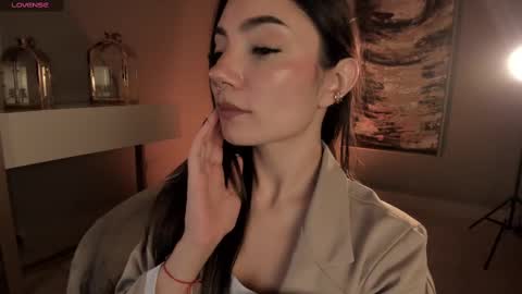 Snapshot of amyarmstrong chatting on March 8, 12:33 am Amy Armstrong online show from March 8, 12:33 am